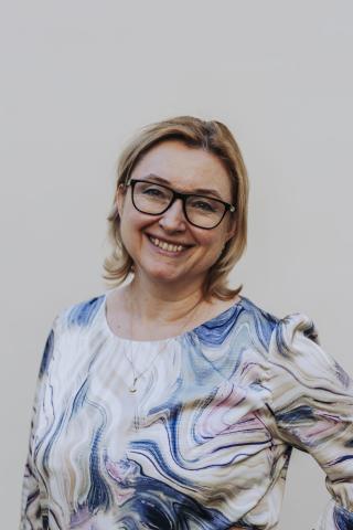 PhDr. Hana Pazlarová, Ph.D.